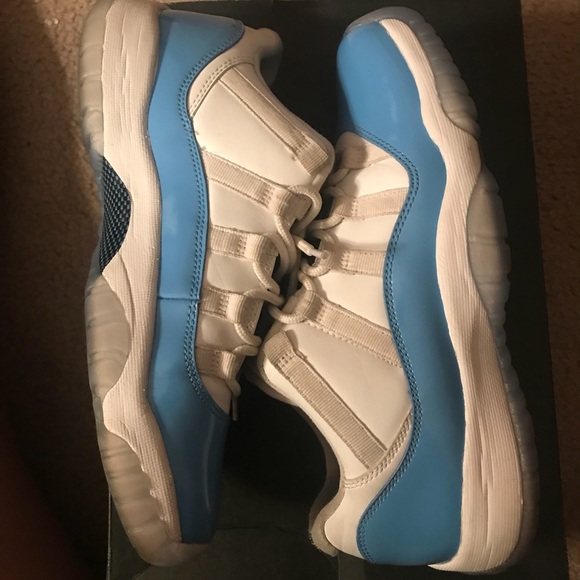 University blue 11s - Picture 3 of 3